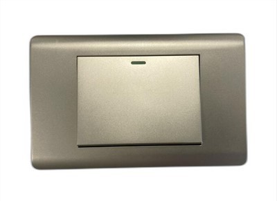 کلید پریز خانگی